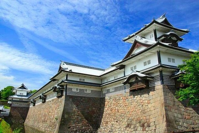 Kanazawa 4hr Private Tour with Government Licensed Guide - Samurai Districts and the Maeda Story: Nagamachi and Kanazawa Castle