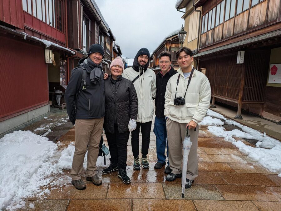 Kanazawa: Half-Day Private Guided Tour - Kanazawa Castle grounds and the Ishikawa Mon gate