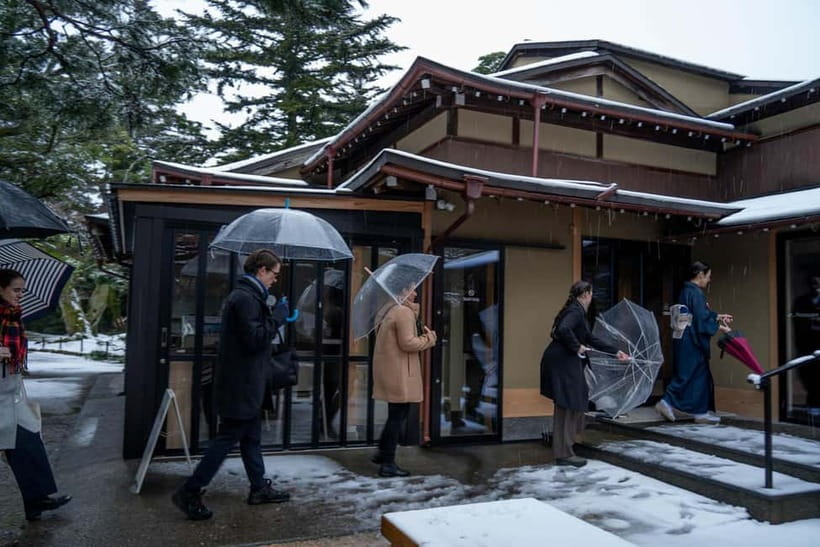 Kanazawa: Kenrokuen Tea Ceremony Experience - Should you book the Kenrokuen Tea Ceremony at Kenrokutei?