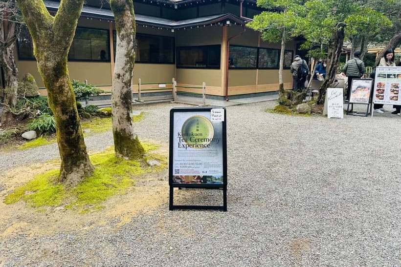 Kanazawa: Kenrokuen Tea Ceremony Experience - Watch the tea ceremony master work, then learn the etiquette before you participate