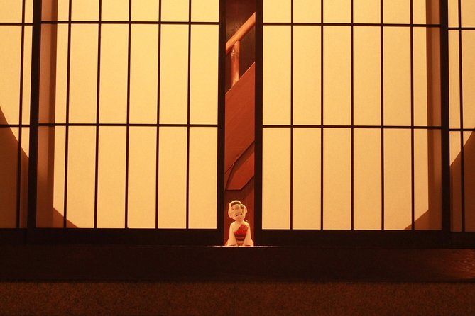 Kanazawa Night Tour with Local Meal and Drinks - Weather, pacing, and how to plan what to wear