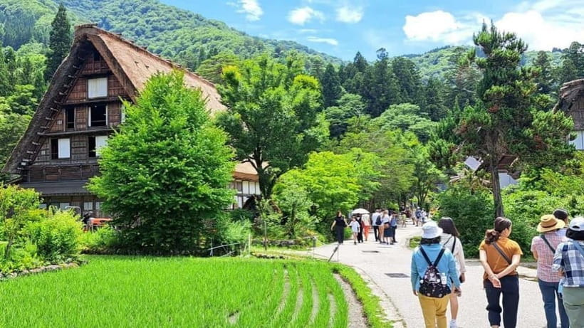 Kanazawa/Takayama: Shirakawago & Takayama Private Day Tour - Takayama Jinya: Old Town Government Grounds, Not Just Another Shrine Stop