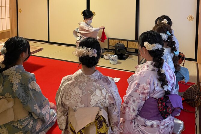 Kimono Rental and Tea Ceremony Experience in Inuyama - Renting your kimono at Inuyama Komachi, then hitting the streets