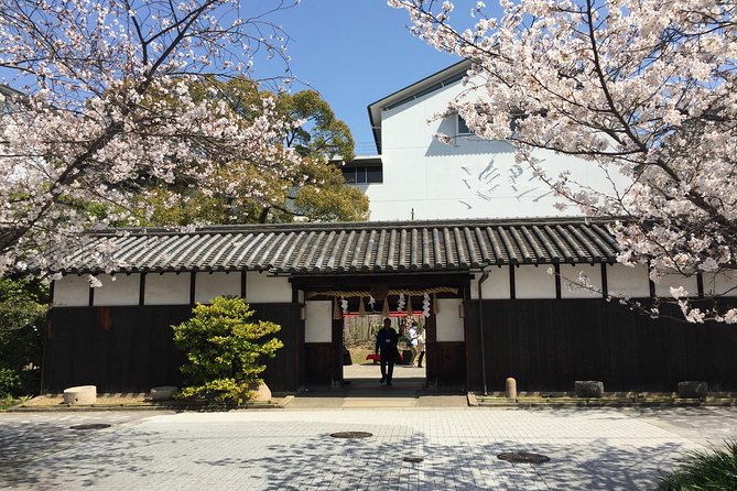 KOBE Sake Tasting Tour at Breweries (tasting fee included) - Stop 2: Okage Tofuan, a fast tofu break with a big sake connection