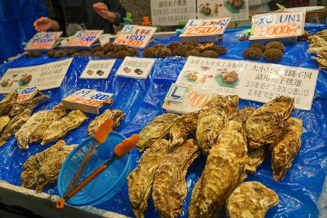Kuromon Market Food Walking Tour in Osaka (6 stops, 6 tastes) - Guides Matter: Nina, Yuto, Rie, Aina, Taku, and the “Small Details” That Score High