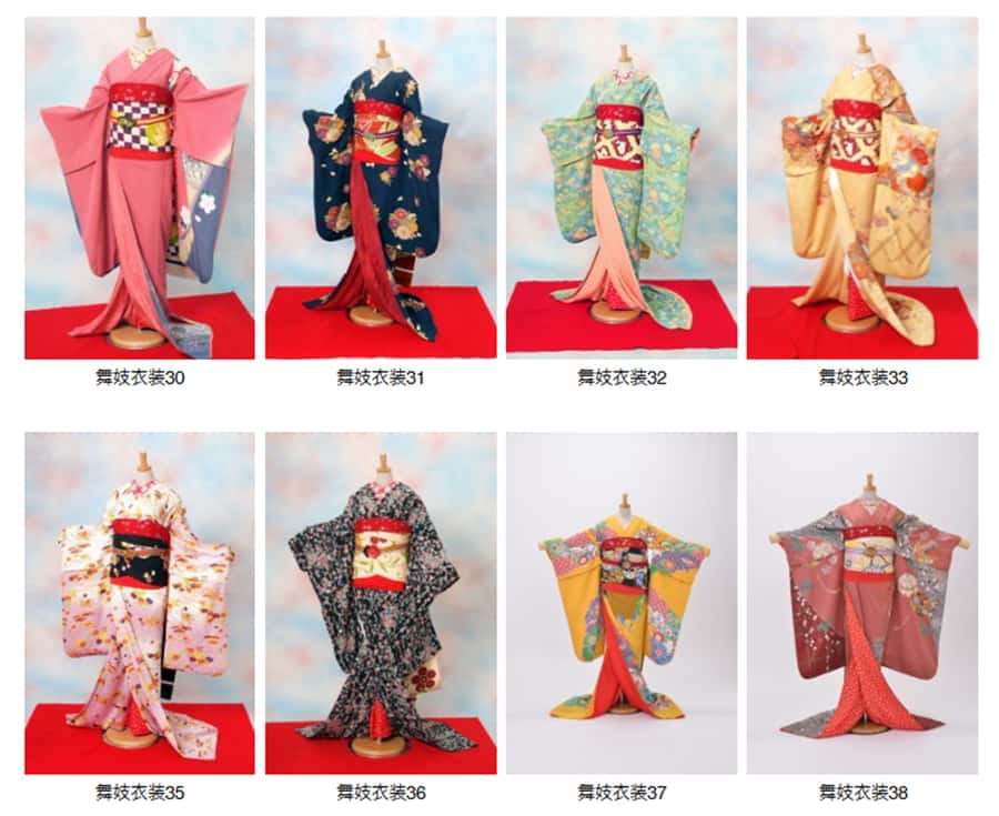 Kyoto: 2-Hour Maiko Makeover and Photo Studio Shoot - Picking a maiko kimono: choose the colors, trust the seasonality