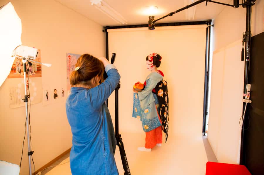 Kyoto: 2-Hour Maiko Makeover and Photo Studio Shoot - Inside the AC photo studio: where the magic becomes a real souvenir