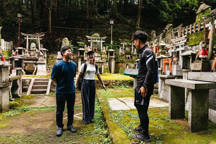Kyoto: 3-Hour Fushimi Inari Shrine Hidden Hiking Tour - The Descent Through Another Bamboo Grove to the Famous Photo Area