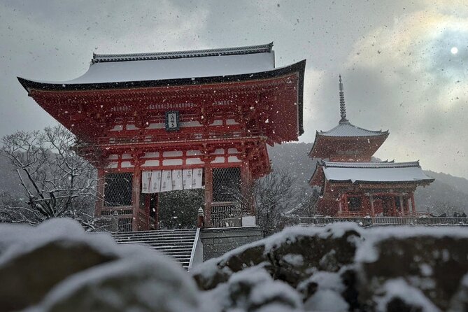 Kyoto Early Bird English Tour: Fushimi Inari & Gion(Private opt) - The walking pace: shoes, hills, and why timing can feel shorter
