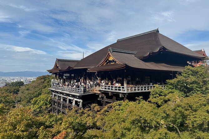 Kyoto Early Bird English Tour: Fushimi Inari & Gion(Private opt) - Yasaka Pagoda (Hokanji) and Yasaka Koshindo: short stops, striking details
