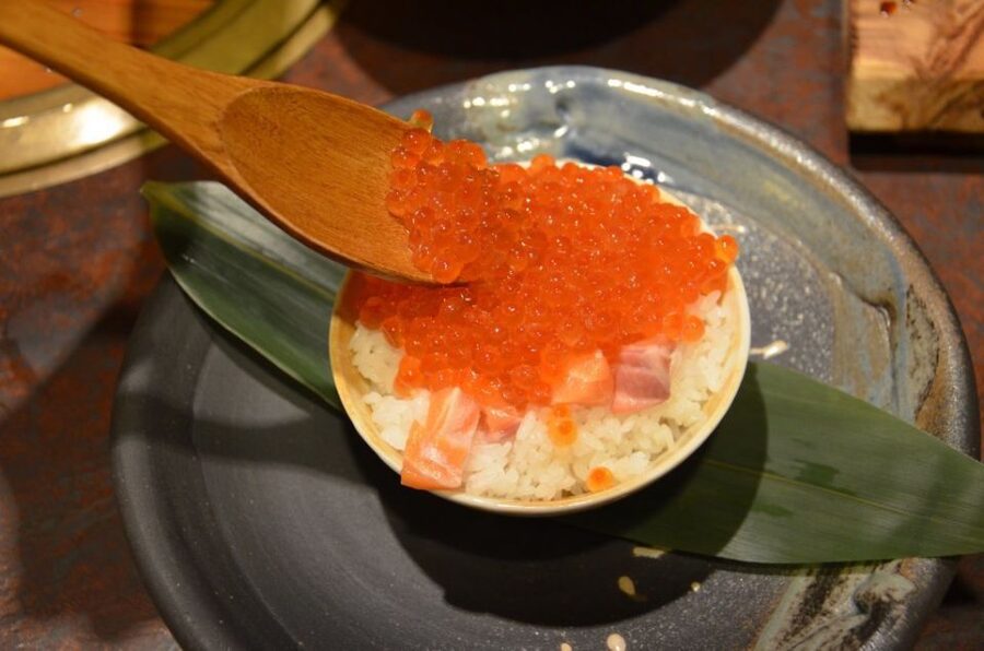 Kyoto Evening Gion Food Tour - Snack stops: expect quick tastes, not a meal marathon