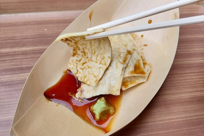 Kyoto Food Tour of 10 Tastings with Wagyu, Mochi & More Surprises - Stop 5 in Gion: Okonomiyaki That Keeps the Tour Grounded