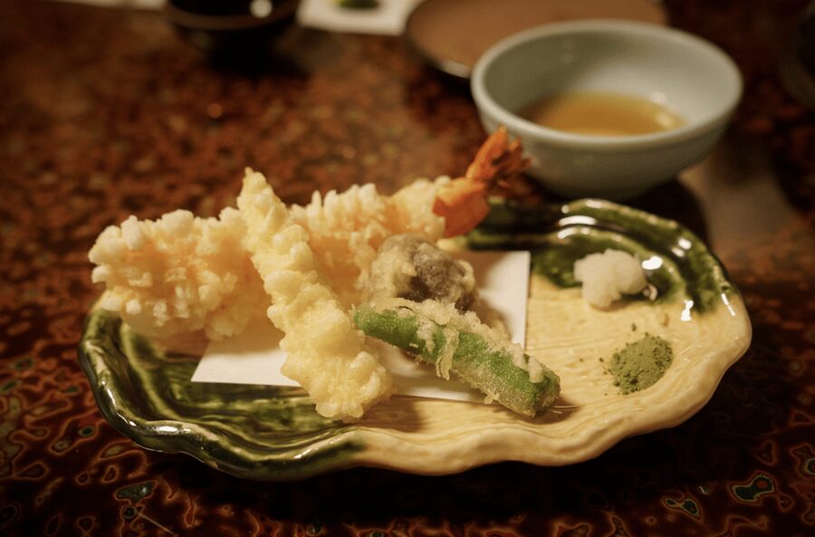 Kyoto: Geisha Dinner & Gion Cultural Walk - Getting the Timing Right, From the Walk to the FamilyMart Finish