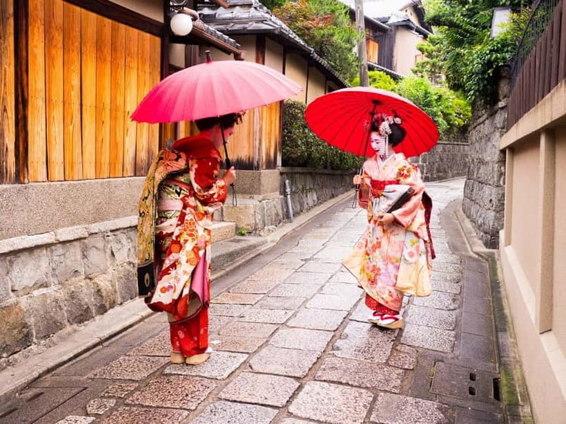 Kyoto Geisha Walking Tour: Gion District & Hidden Gems - Hokan Ji Pagoda and Kennin-ji Temple: Kyoto Heritage in Plain View