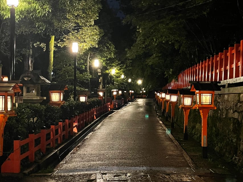 Kyoto: Gion Geisha District Walking Tour - Stories of Geisha - Gion Corner: a performance lens before you head down Hanamikoji