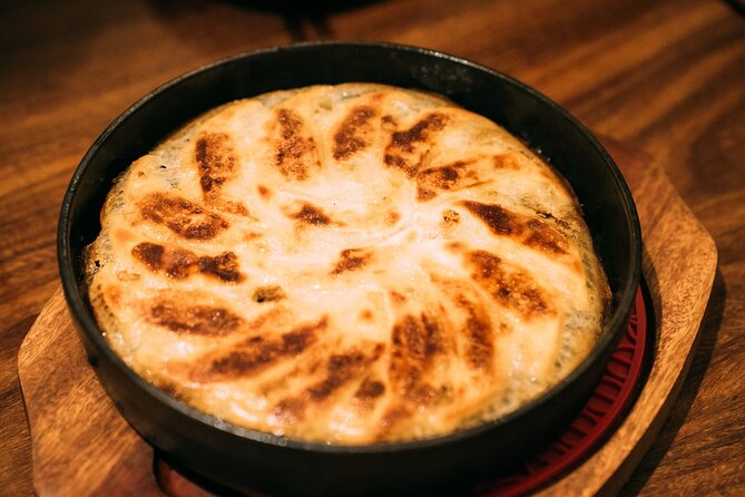 Kyoto: Gion Local Food Tour (Taste 15 Dishes) - Stop 2 in Gion: crispy tonkatsu and the comfort-food reset
