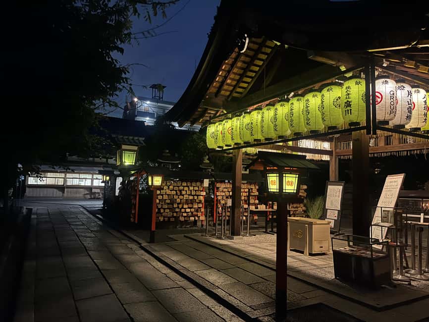 Kyoto: Gion Magical Night Walking Tour with Geisha Trivia - Hidden Pathways, Quiet Stops, and the 1000-Year-Old Finish