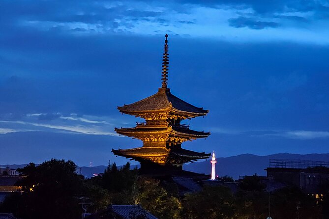 Kyoto Gion Night Walk & Geisha District Guided Tour - Kyoto Gion Night Walk: What You Actually Get for Your Money