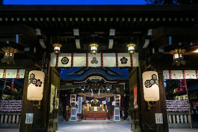 Kyoto: Gion Night Walking Tour with Geisha Insight - Food tips that actually help you eat in Kyoto