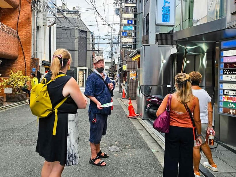 Kyoto: Gion Sunset Walking Tour with Local Guide - What kind of guide energy you can expect