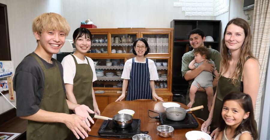 Kyoto Home Cooking Class ＆Supermarket tour near Fushimiinari - How the 4-hour class really runs: learn, cook, eat