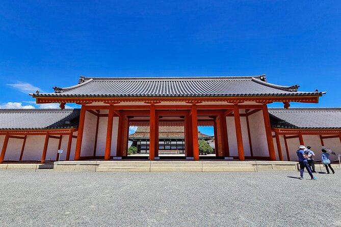 Kyoto Imperial Palace & Nijo Castle Guided Walking Tour - 3 Hours - Stop 1: Nijo Castle, Built for Status and Stagecraft