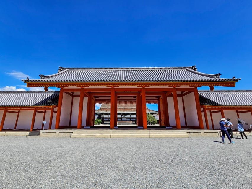 Kyoto: Imperial Palace & Nijo Castle Guided Walking Tour - The Imperial Palace Segment: Emperor-Era Design and Atmosphere