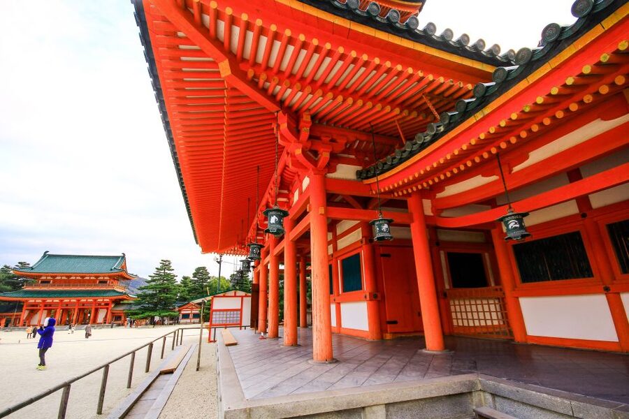 Kyoto: Imperial Palace & Nijo Castle Guided Walking Tour - How the 3 Hours Really Feel on Your Feet