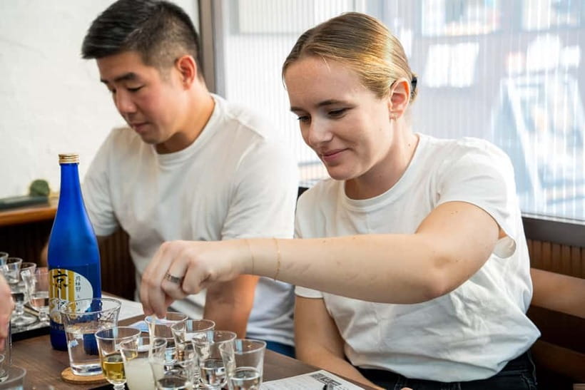 Kyoto: Insider Sake Experience with 7 Tastings and Snacks - Hot or cold sake: the temperature rule you can use right away