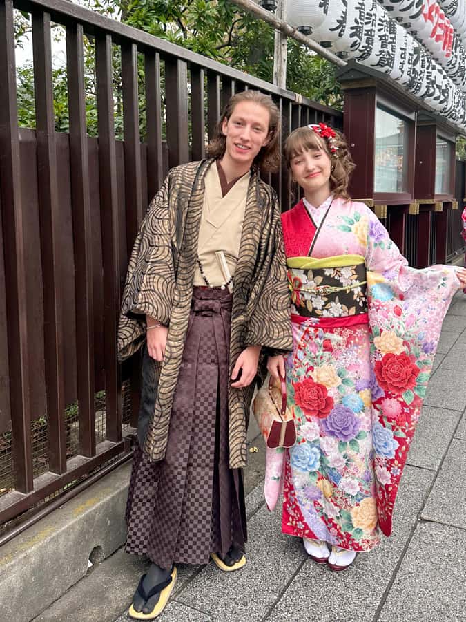 Kyoto: Kimono Rental Traditional Experience at Wargo in Gion - The dressing process in Wargo: what takes time, what to expect, and what you get on day one