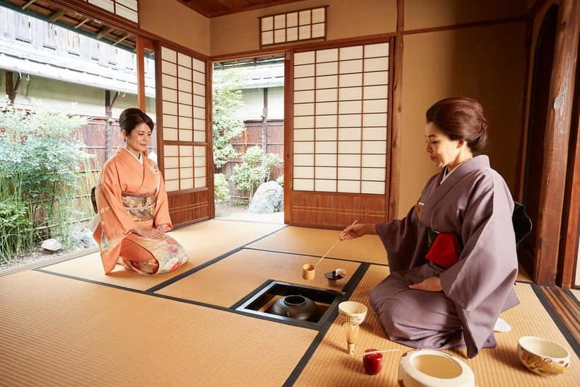 Kyoto: Kimono Tea Ceremony with Matcha and Sweet - Key things you will notice right away