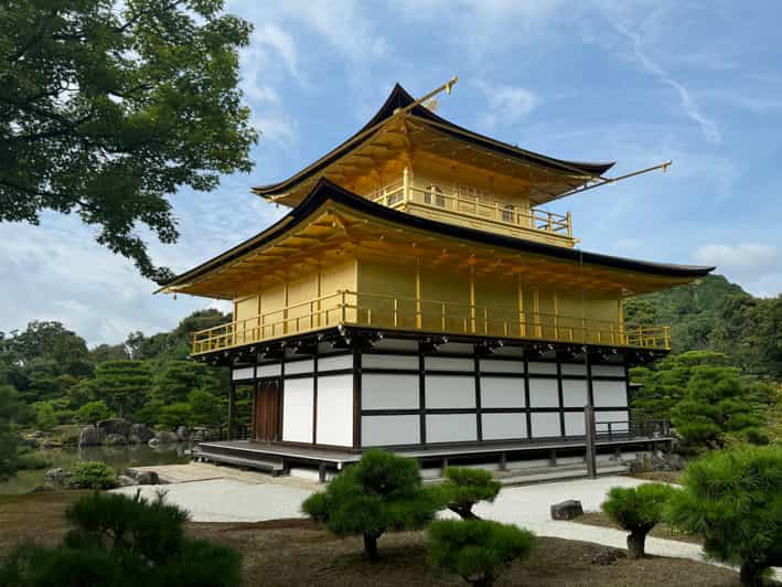 Kyoto: Kinkakuji, Golden Pavilion Guided Tour - Entering Kinkaku-ji with a Guide, Fast Access to the Best Viewing Spots