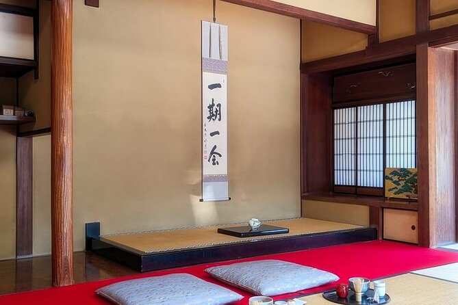 Kyoto Kiyomizu Tea Ceremony with Scenic Garden Views - Why the garden and the small group change the whole vibe