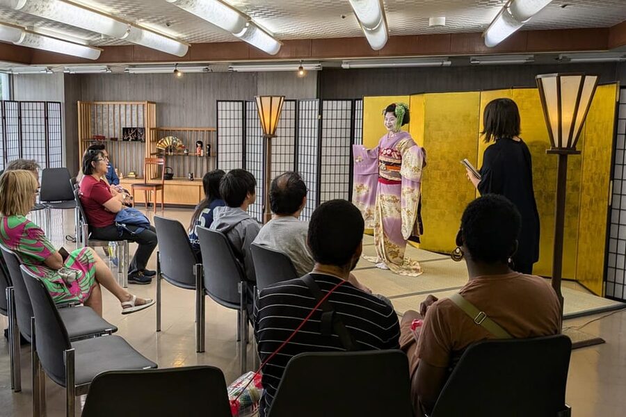 Kyoto: Meet-and-Greet, Maiko Show and Experience - Possible downsides before you book