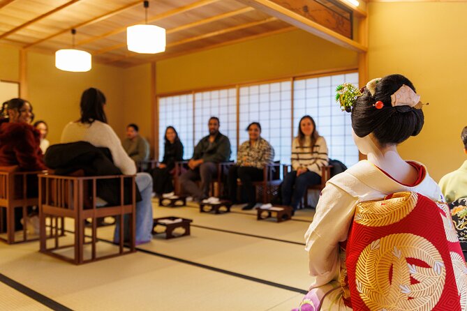 Kyoto: Meet the Geisha Maiko with Gion Walking Tour - What to Pack and How to Prep (So You Don’t Lose Time to Rules)