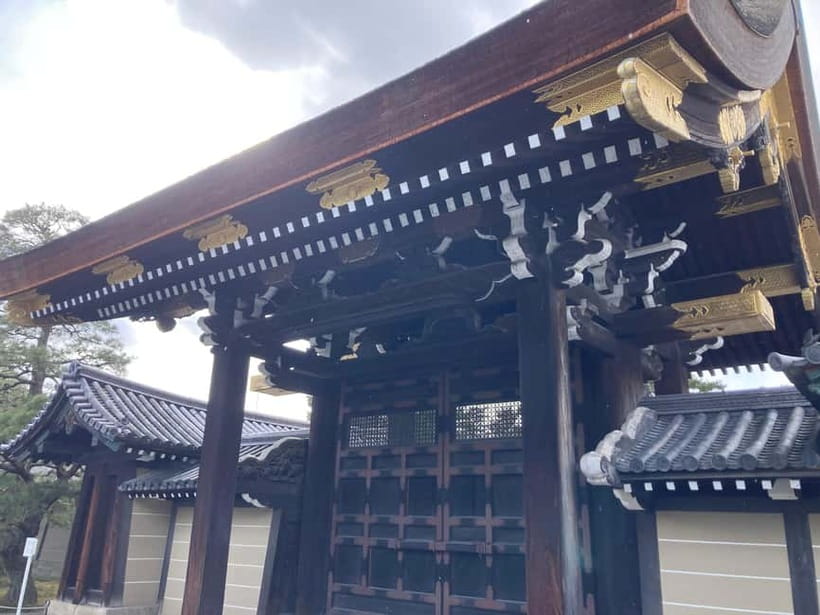 Kyoto: Nijo Castle and Kyoto Imperial Palace Guided Tour - Key things that make this tour worth your time