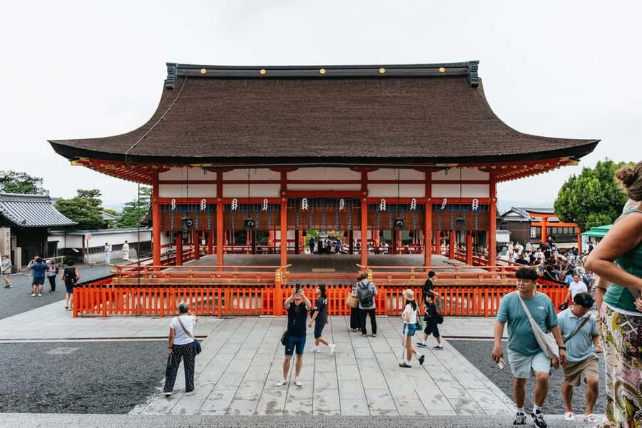 Kyoto: Nijo Castle, Kiyomizu & Fushimi Inari Guided Tour - Fushimi Inari Taisha: Use Your 1.5 Hours Wisely