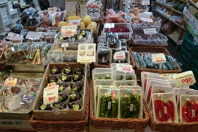 Kyoto Nishiki Market Food and Culture Walking Tour - Small-Group Energy and Guides Who Change the Mood