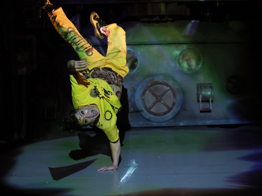 Kyoto: Non-Verbal Theatre Show Tickets at GEAR - Stage effects and tricks: why it feels like modern theatre magic