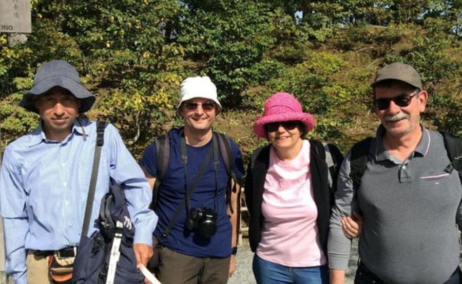 Kyoto : Private Custom Walking Tour With A Local Guide - Custom Route Planning: Major Sights Plus a Museum Option