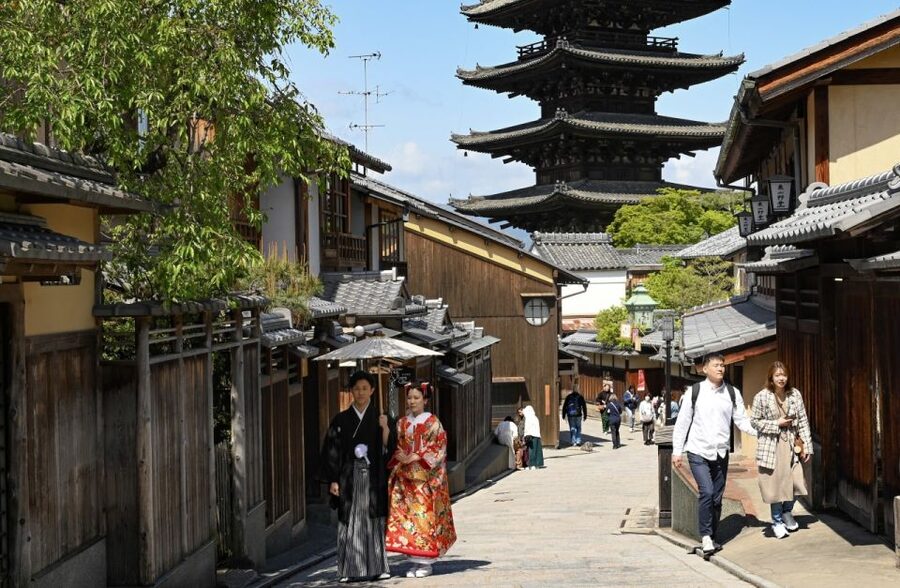 Kyoto: Private Customized Walking Tour with a Local Insider - Temple time: from Nanzenji-area calm to Philosopher’s Path strolls