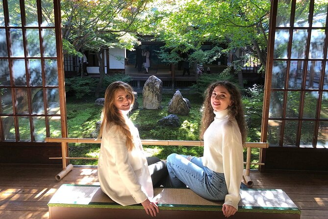 Kyoto Private Tour: One Day Highlights and Cultural Gems - Nishiki Market Shopping District: Local Snacks and Kyoto Crafts