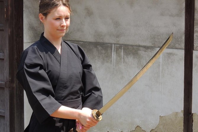 Kyoto Samurai Experience - Your 1 Hour 45 Plan: Kimono, Sword Basics, and Zen
