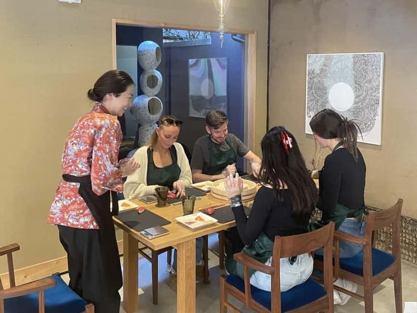 Kyoto: Small-Group Authentic Sushi Making Workshop - Key points before you book