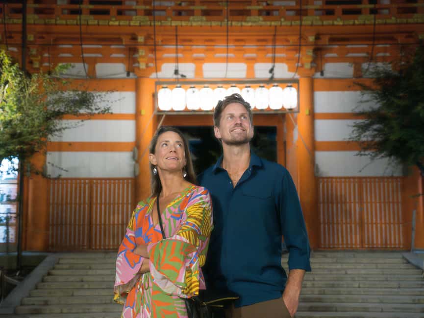 Kyoto: The Geisha Districts of Kyoto Walking Tour - Costume Glimpses: How to Handle the Moment Without Getting Weird