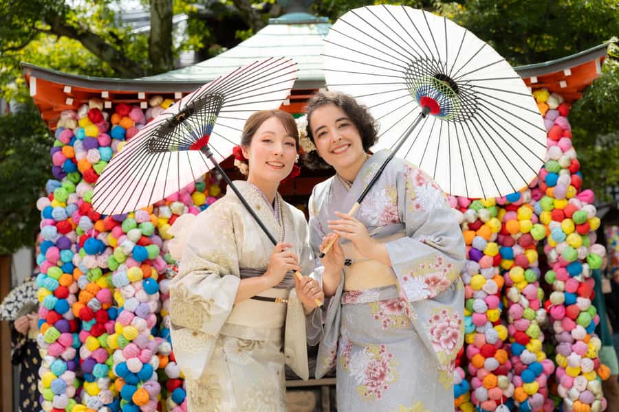 Kyoto: Traditional Kimono Rental - The Dressing Experience: Trained In-House Staff and Real Comfort