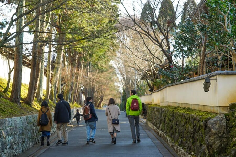 Kyoto: Zen Meditation and Garden Tour at a Temple with Lunch - Should You Book This Zen Meditation and Garden Tour with Lunch?