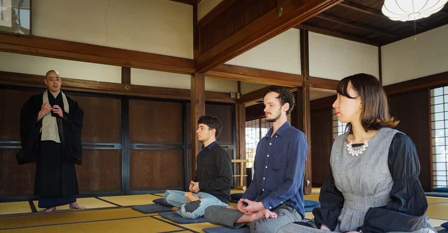 Kyoto: Zen Meditation and Garden Tour at a Temple with Lunch - Tofukuji Temple Highlights: San-mon Gate, Dragon Ceiling, and a Surprisingly Specific Detail