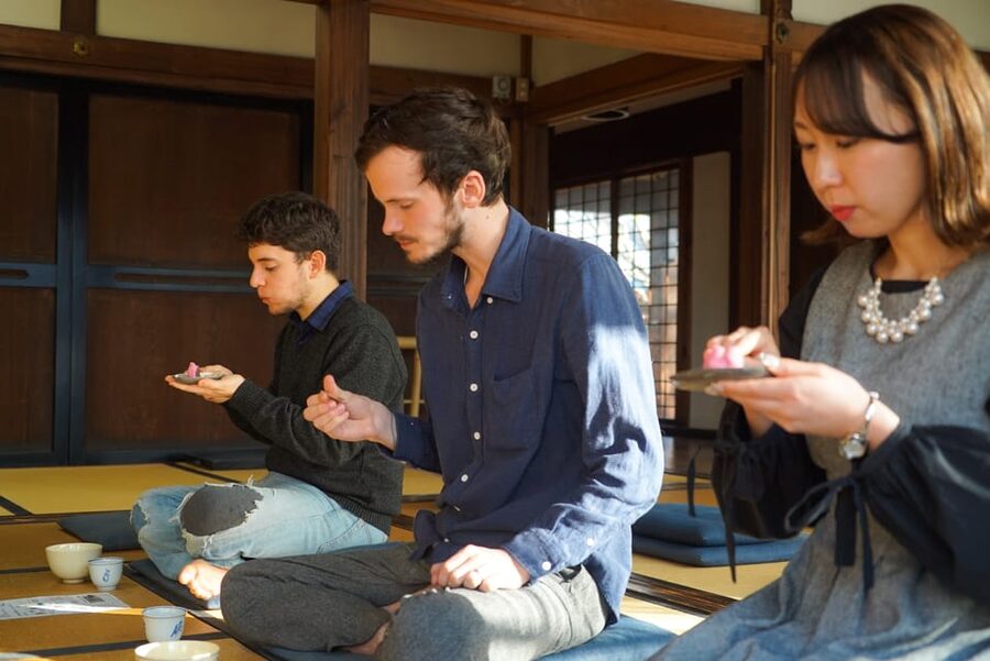 Kyoto: Zen Meditation and Garden Tour at a Temple with Lunch - Shojin Ryori Lunch: Vegetarian Buddhist Food with Dashi (and a Little Dairy)