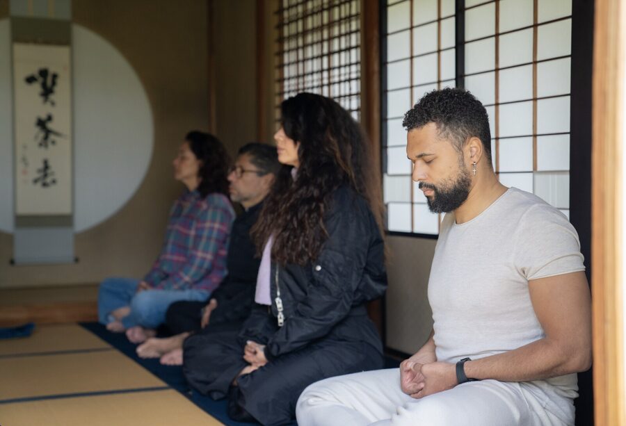 Kyoto: Zen Meditation at a Private Temple with a Monk - Who should book this Zen meditation session